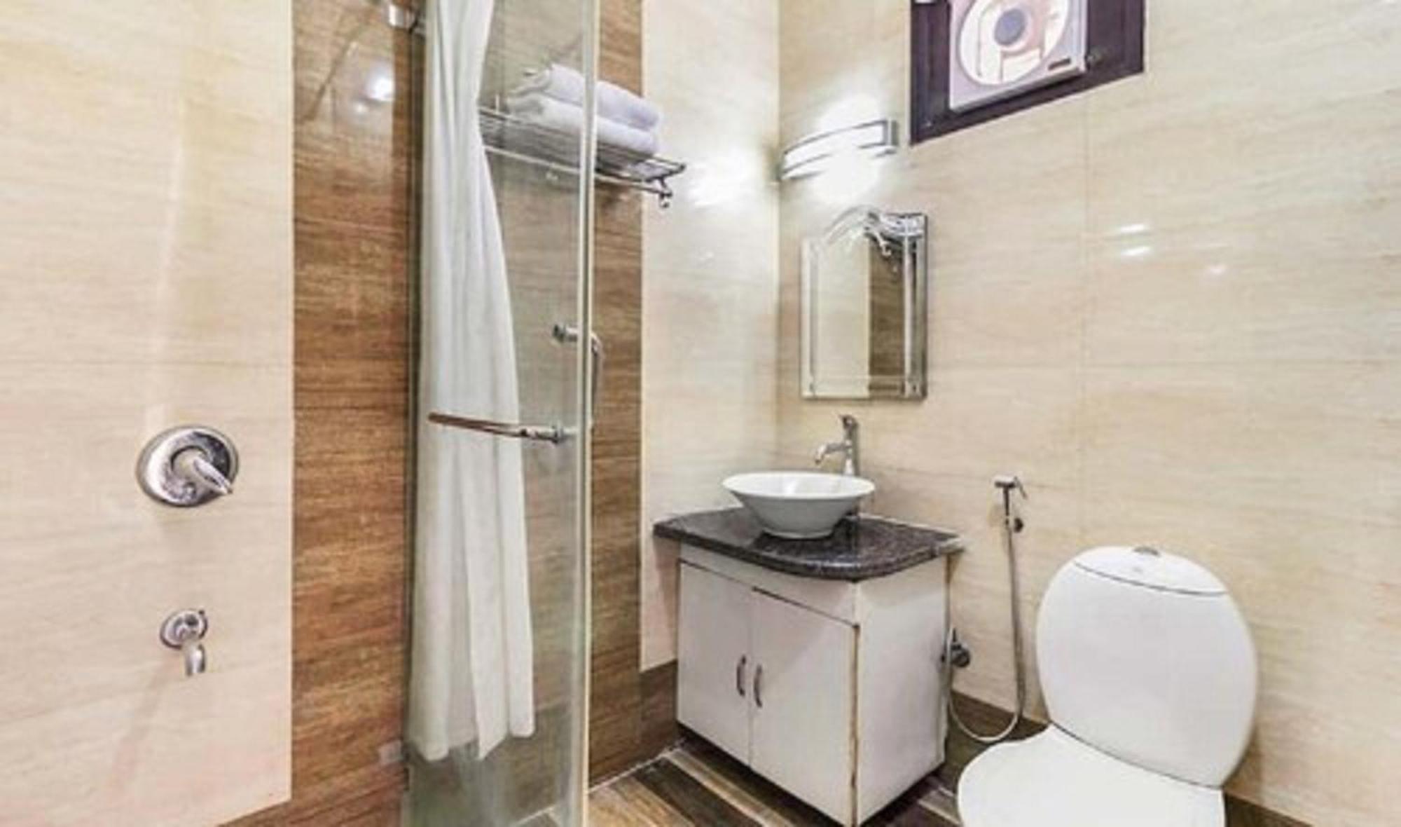 Hotel Shanti House New Delhi Karnail Singh Stadium Gate No 1 Kültér fotó