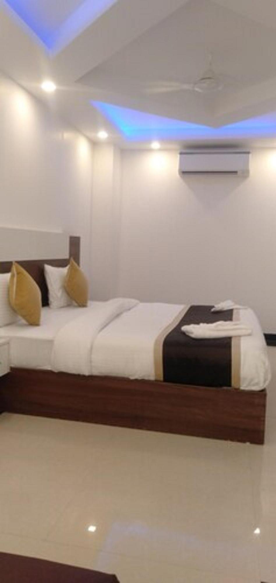 Hotel Shanti House New Delhi Karnail Singh Stadium Gate No 1 Kültér fotó