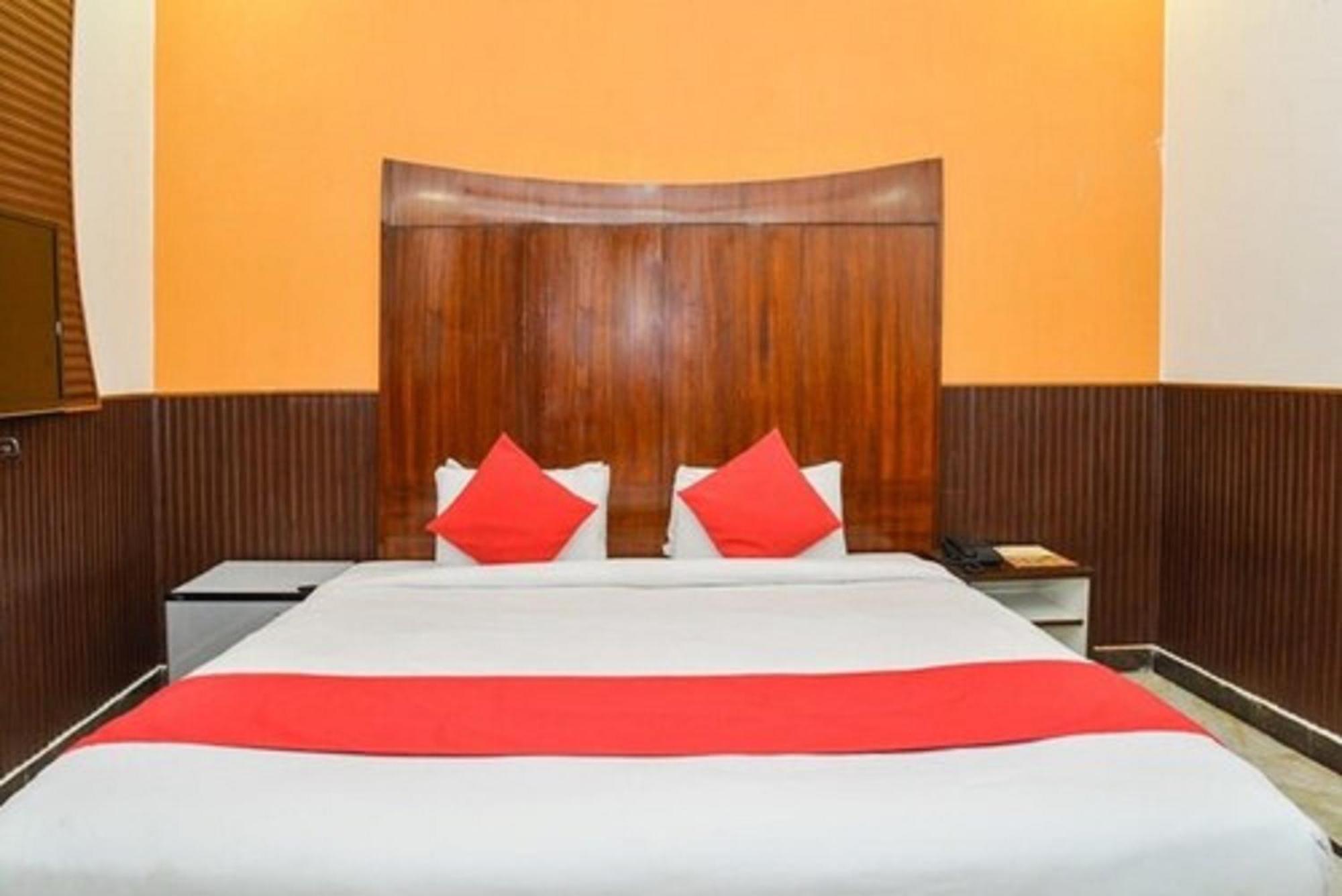 Hotel Shanti House New Delhi Karnail Singh Stadium Gate No 1 Kültér fotó