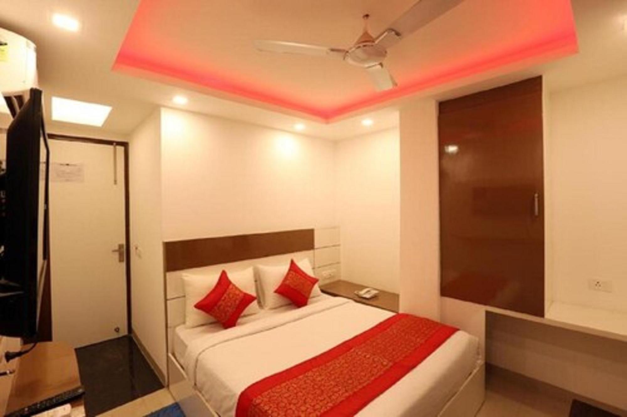 Hotel Shanti House New Delhi Karnail Singh Stadium Gate No 1 Kültér fotó