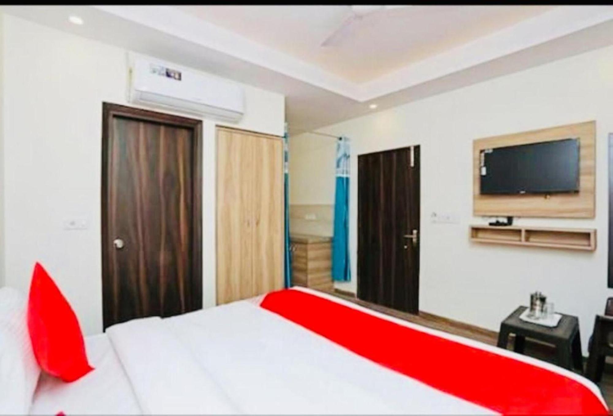Hotel Shanti House New Delhi Karnail Singh Stadium Gate No 1 Kültér fotó